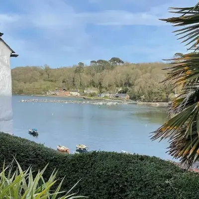 3 Bed in Helford oc-hccott