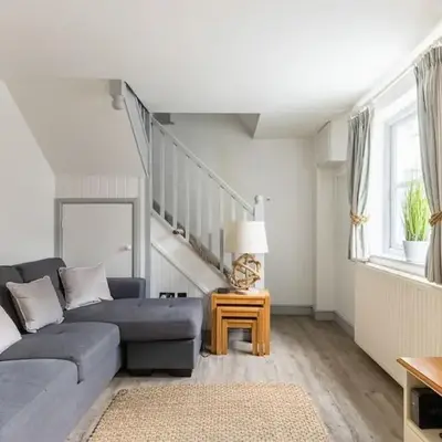Stunning cosy cottage in old town Padstow sleeps 4