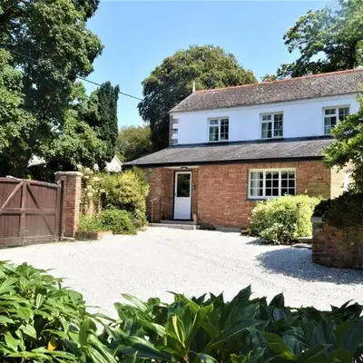 4 Bed in Truro oc-75546