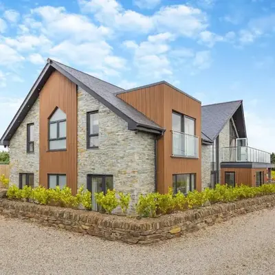 6 Bed in High Lanes oc-r29370
