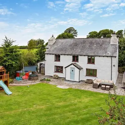 5 Bed in Bodmin oc-l29658