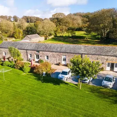 Dolphin Cottage