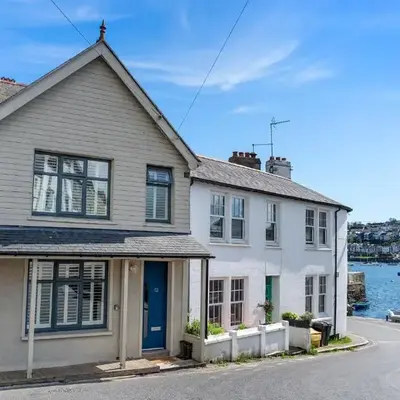 Waterside cottage - log burner - 10 mins to Falmouth