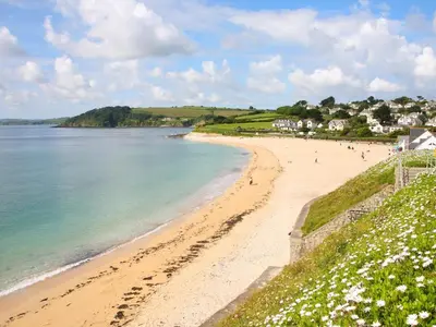 a view of a beach with people on it at 3 Bed in Penryn oc-chy969 in Penryn