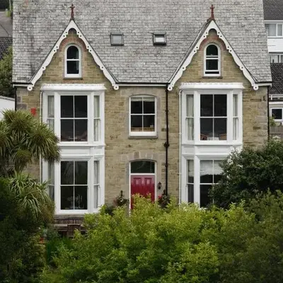 Cliftons Guest House