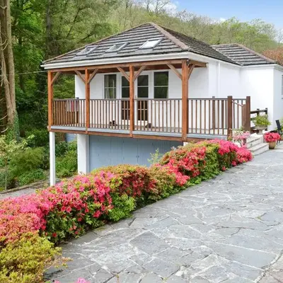 River Lodge