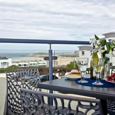 Fistral Escape