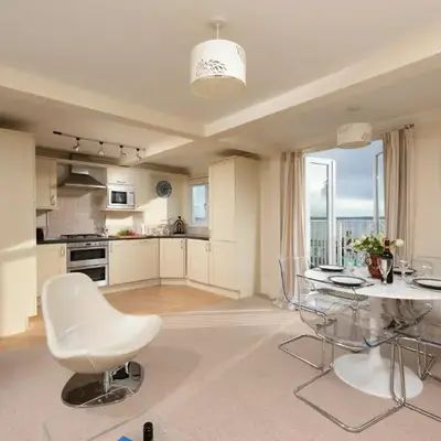 Waves Apartment