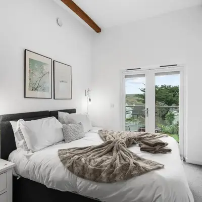 Silvercroft Cottage - Luxury Modern Coastal Retreat Near Beach