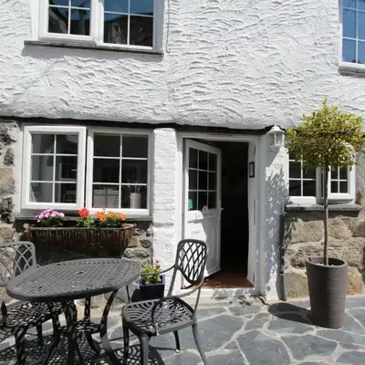 Ginentonic Cottage